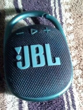 JBL Clip 4 Speaker in Teal